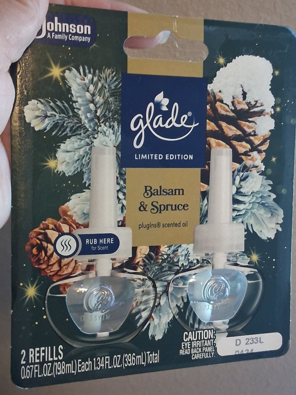 2 Count Glade Plugins Scented Oil Refills Balsam & Spruce Christmas Pine Oil
